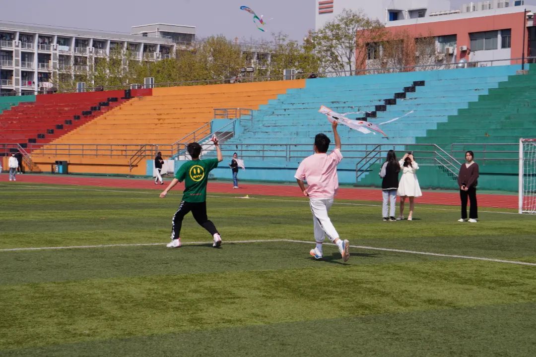 12.jpg 图片
